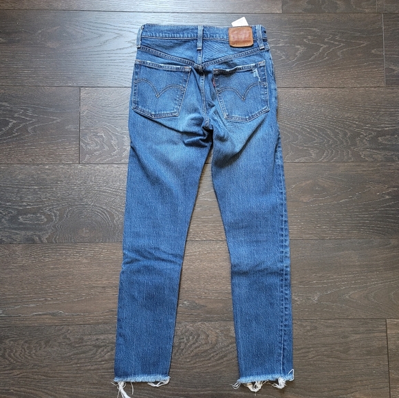 Levi's 501 Skinny Cutoffs - Picture 4 of 6